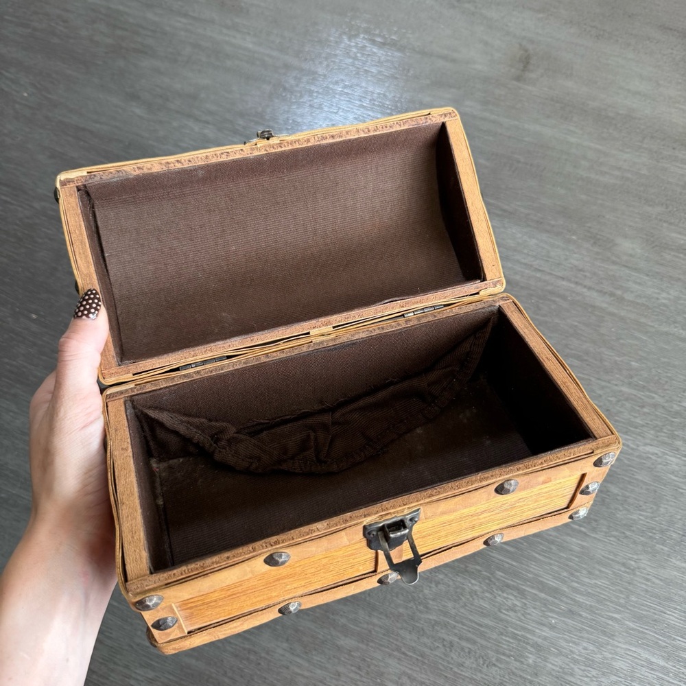 Vintage Roger Van S Wooden Chest Box Crate Purse Bag - Picture 6 of 15